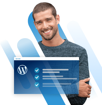 Uomo sorridente con sito WordPress in primo piano